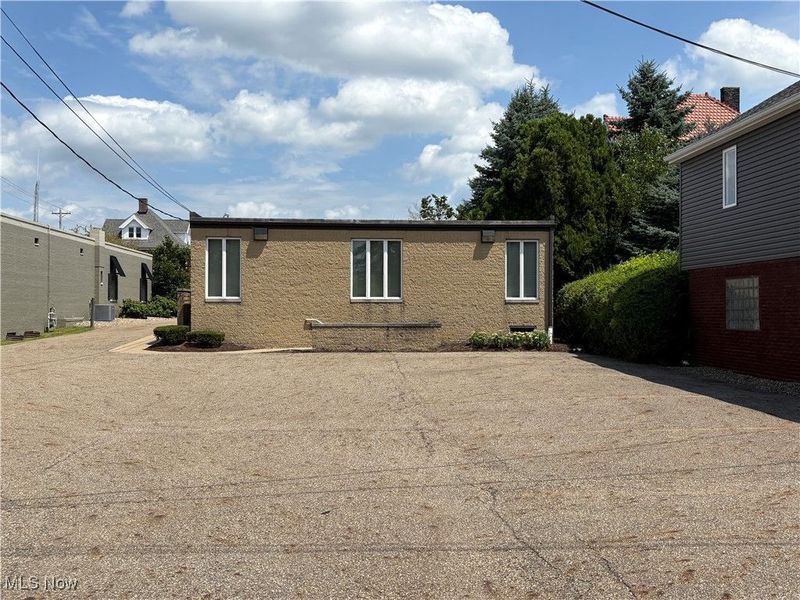 309 S Chapel Street, Louisville, OH 44641 Photo 4