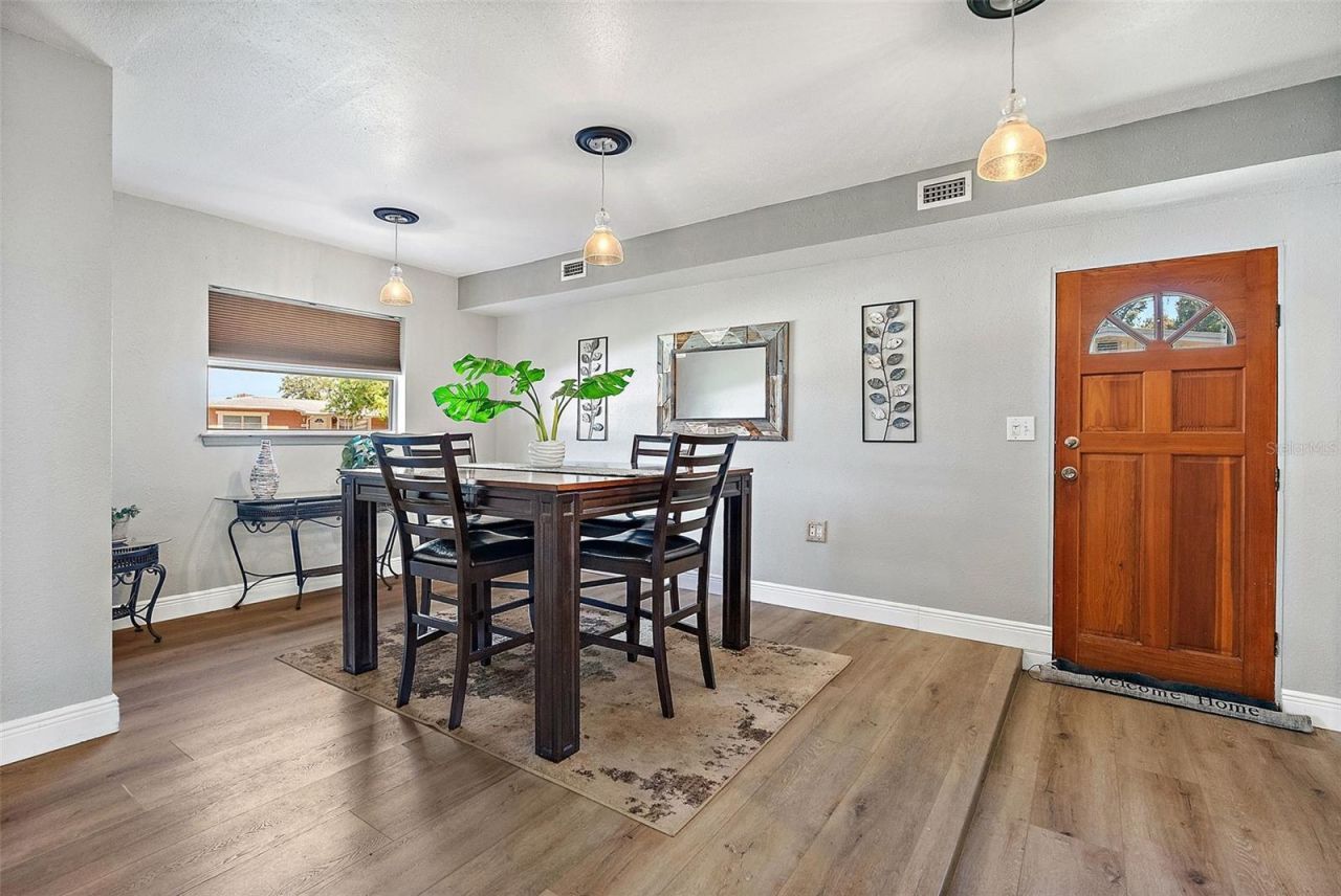 3464 79th Way N, Saint Petersburg, FL 33710 Photo