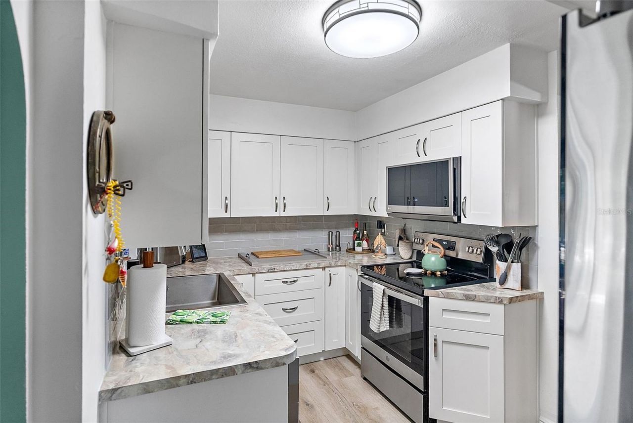 3464 79th Way N, Saint Petersburg, FL 33710 Photo