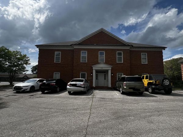 299 S WALNUT BEND RD, Unit Suite 202, Memphis, TN 38018