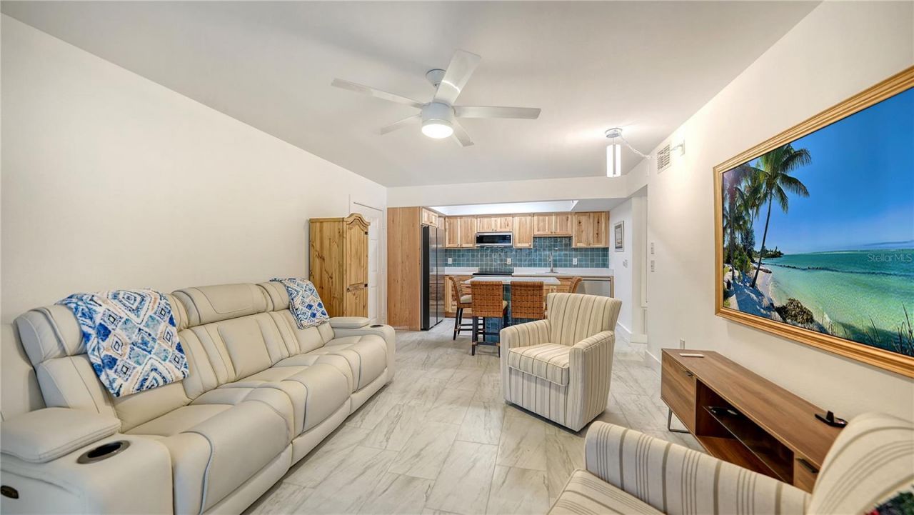 631 N Orange Avenue, Unit 107, Sarasota, FL 34236 Photo