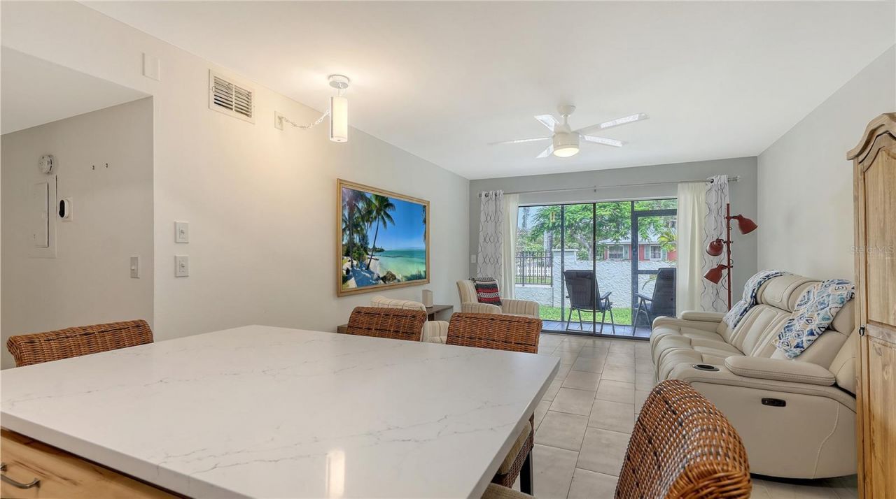 631 N Orange Avenue, Unit 107, Sarasota, FL 34236 Photo