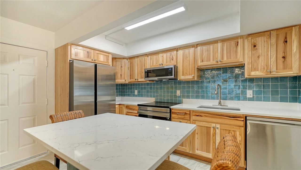 631 N Orange Avenue, Unit 107, Sarasota, FL 34236 Photo