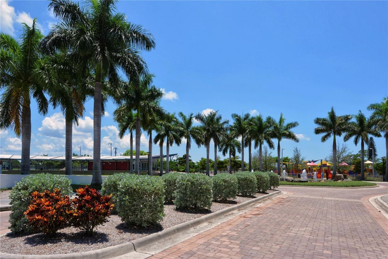 631 N Orange Avenue, Unit 107, Sarasota, FL 34236 Photo