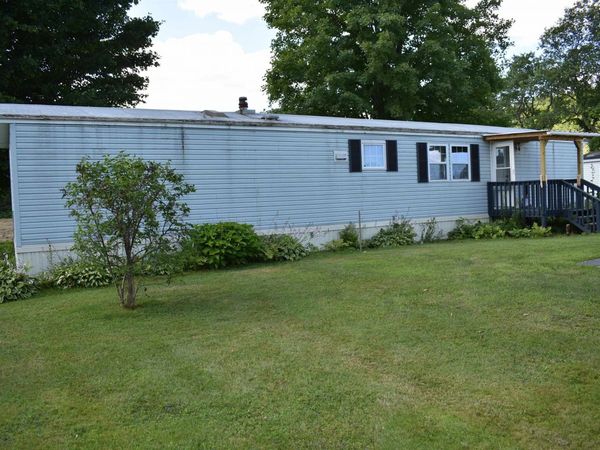 89 Roland Street, Barton, VT 05822