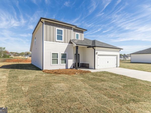 102 Monroe Court, Byron, GA 31008