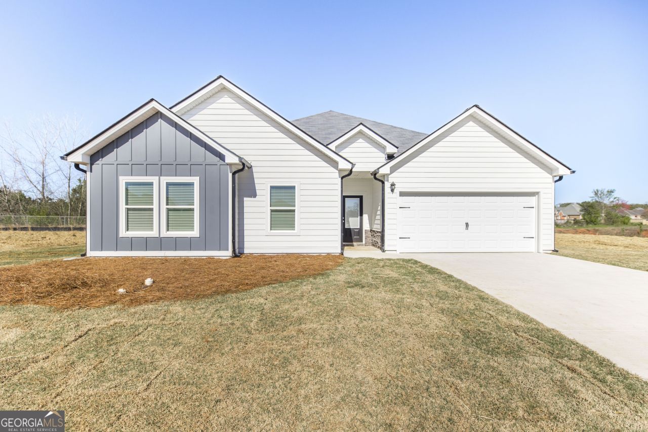 100 Monroe Court, Byron, GA 31008 Main Photo