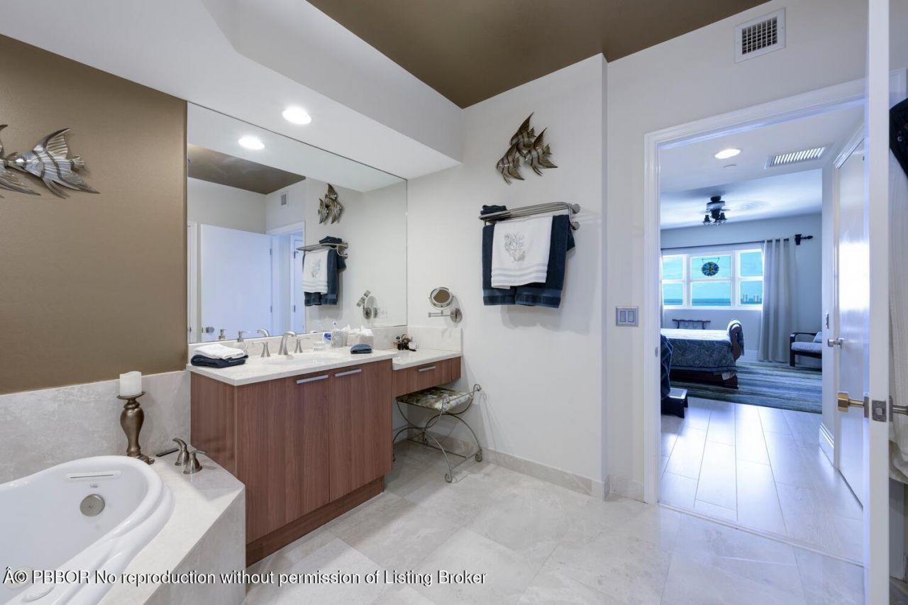 2650 Lake Shore Drive, Unit 1602, Riviera Beach, FL 33404 Photo