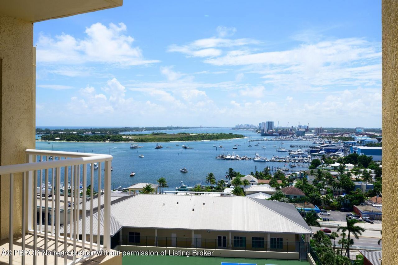 2650 Lake Shore Drive, Unit 1602, Riviera Beach, FL 33404 Photo