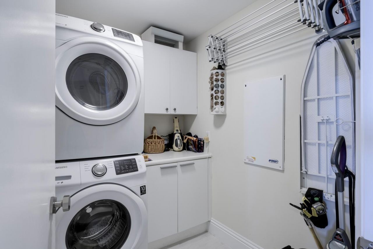 2650 Lake Shore Drive, Unit 1602, Riviera Beach, FL 33404 Photo