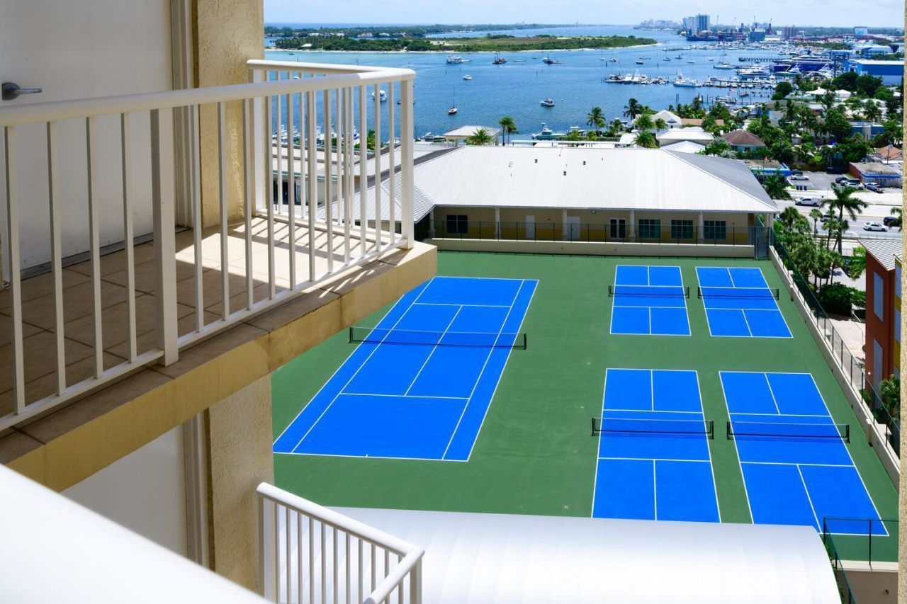 2650 Lake Shore Drive, Unit 1602, Riviera Beach, FL 33404 Photo