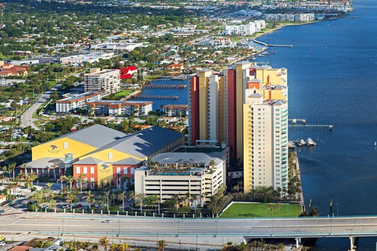 2650 Lake Shore Drive, Unit 1602, Riviera Beach, FL 33404 Photo