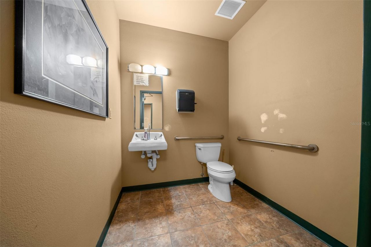 2500 Citrus Boulevard, Leesburg, FL 34748 Photo