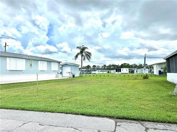 20711 Garden DR, ESTERO, FL 33928