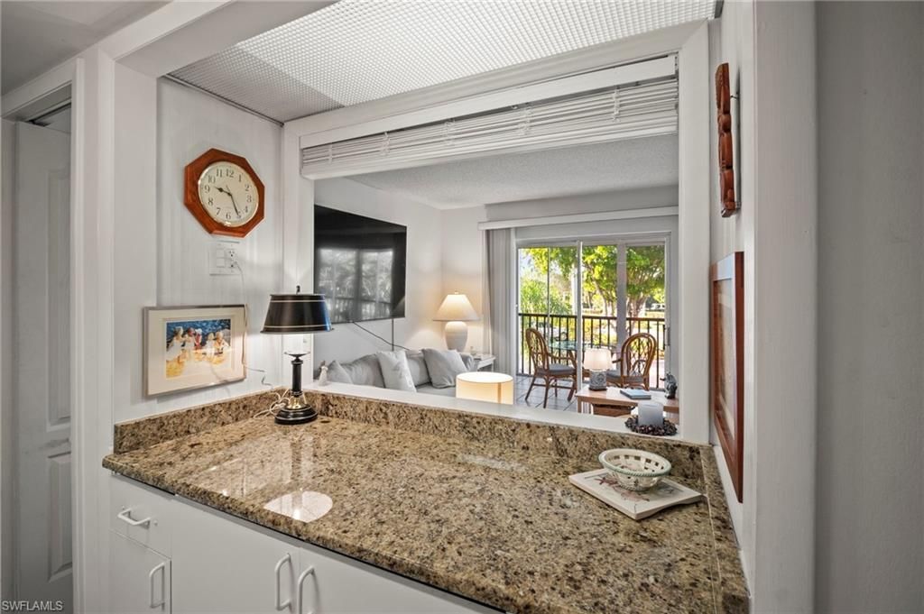 555 Park Shore Dr, Unit B212, Naples, FL 34103 Photo