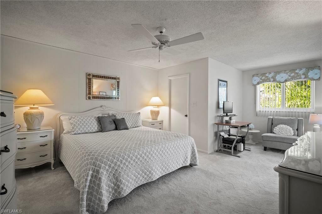 555 Park Shore Dr, Unit B212, Naples, FL 34103 Photo