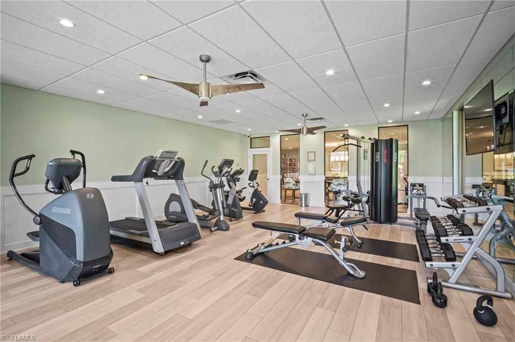 555 Park Shore Dr, Unit B212, Naples, FL 34103 Photo