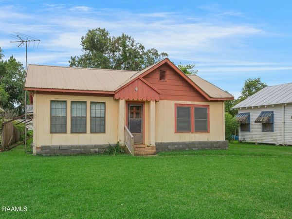 316 Magnolia Avenue, New Iberia, LA 70563