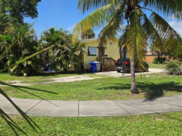 239 NE 18TH AVENUE, POMPANO BEACH, FL 33060