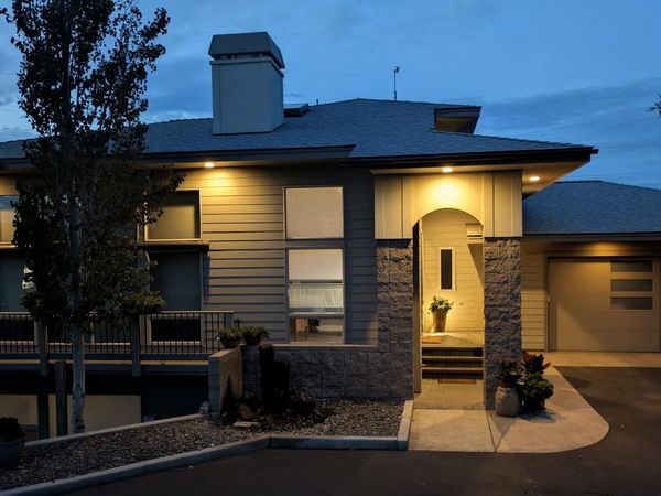 893 Highland View Loop, Redmond, OR 97756