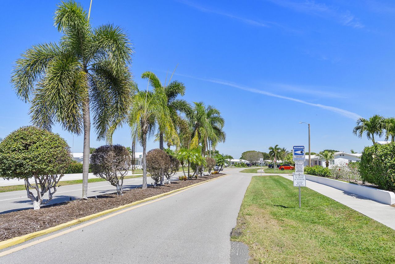 1115 Lake Terrace, Unit 111, Boynton Beach, FL 33426 Photo