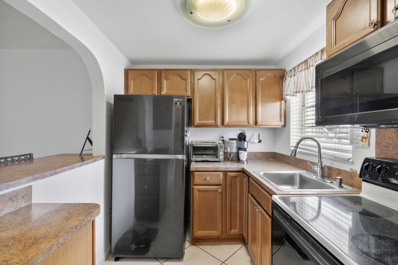 1115 Lake Terrace, Unit 111, Boynton Beach, FL 33426 Photo