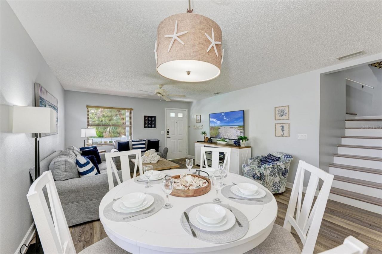 304 74th Street, Unit B, Holmes Beach, FL 34217 Photo