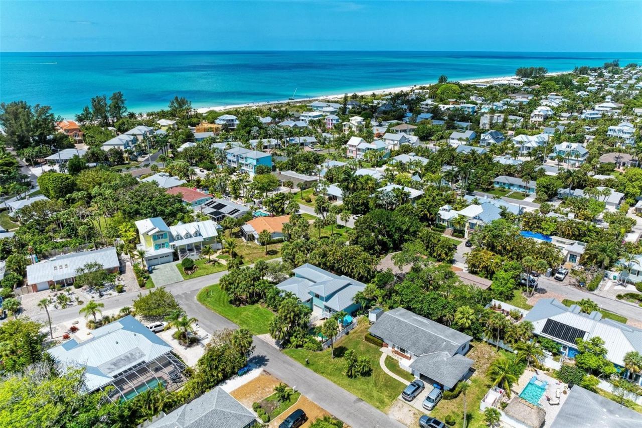 304 74th Street, Unit B, Holmes Beach, FL 34217 Photo