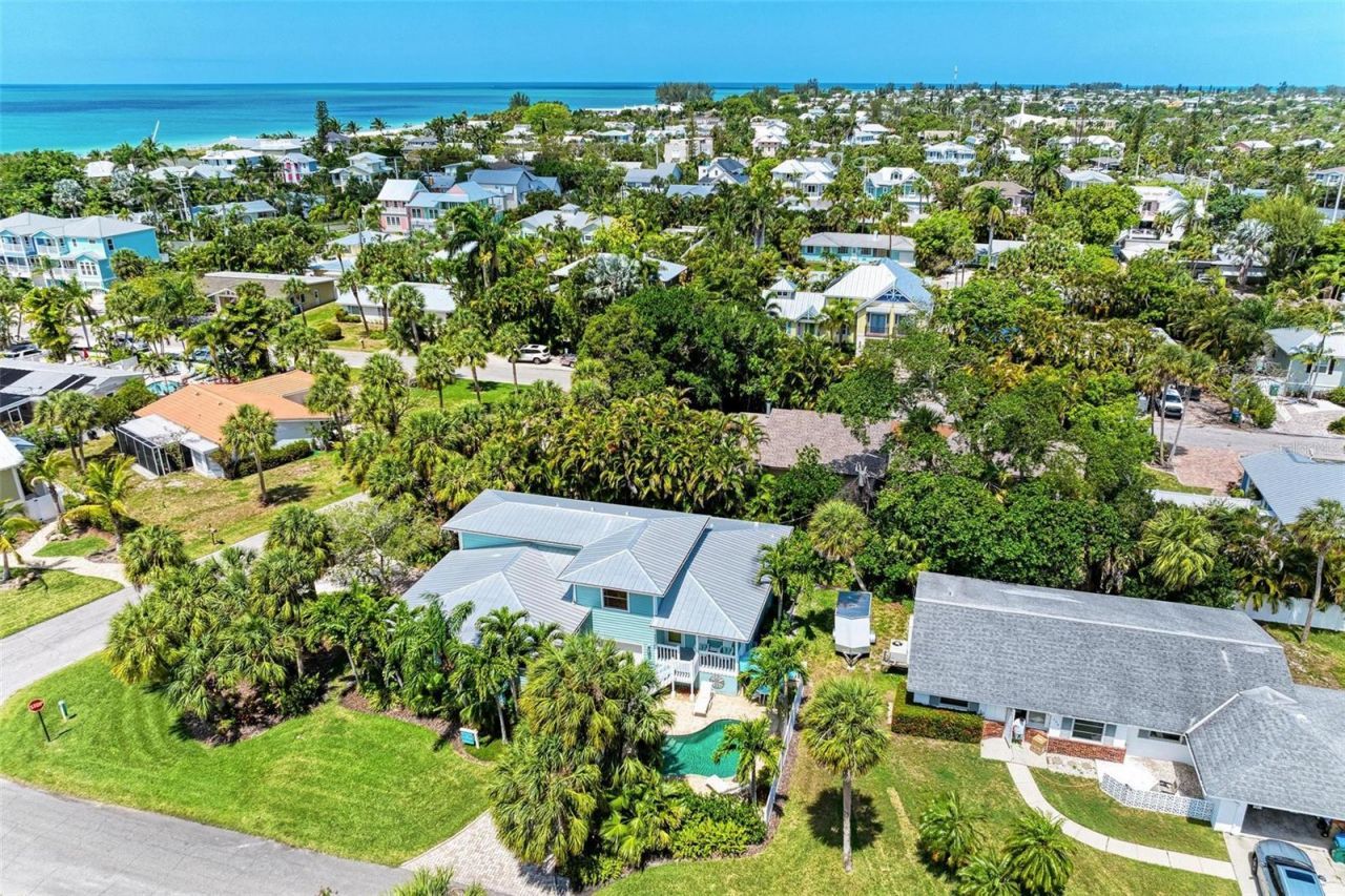 304 74th Street, Unit B, Holmes Beach, FL 34217 Photo