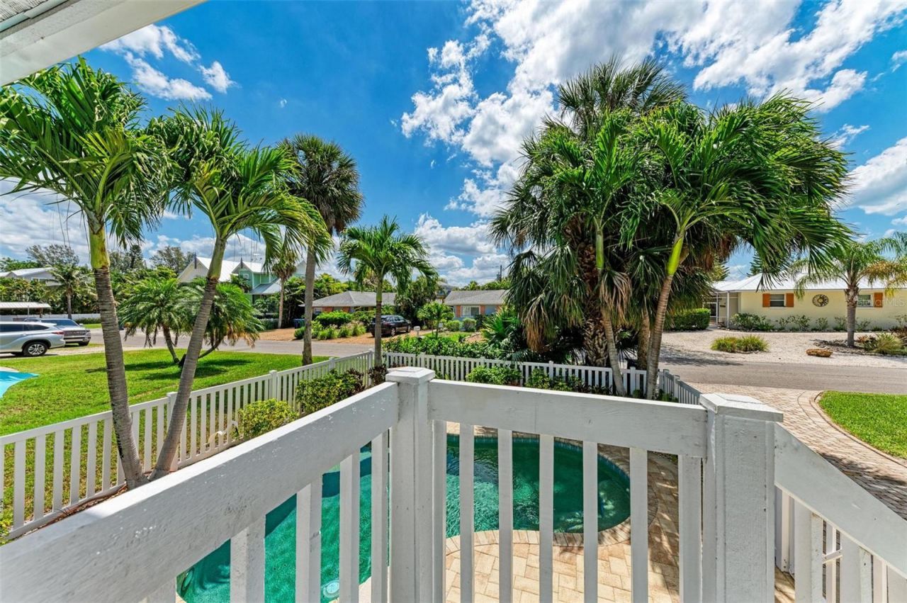 304 74th Street, Unit B, Holmes Beach, FL 34217 Photo