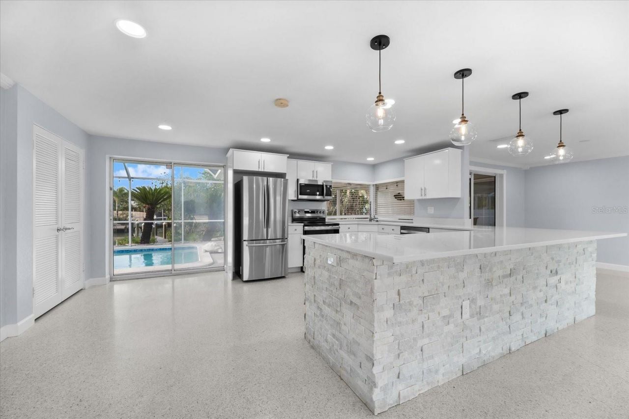 501 De Narvaez Drive, Longboat Key, FL 34228 Photo