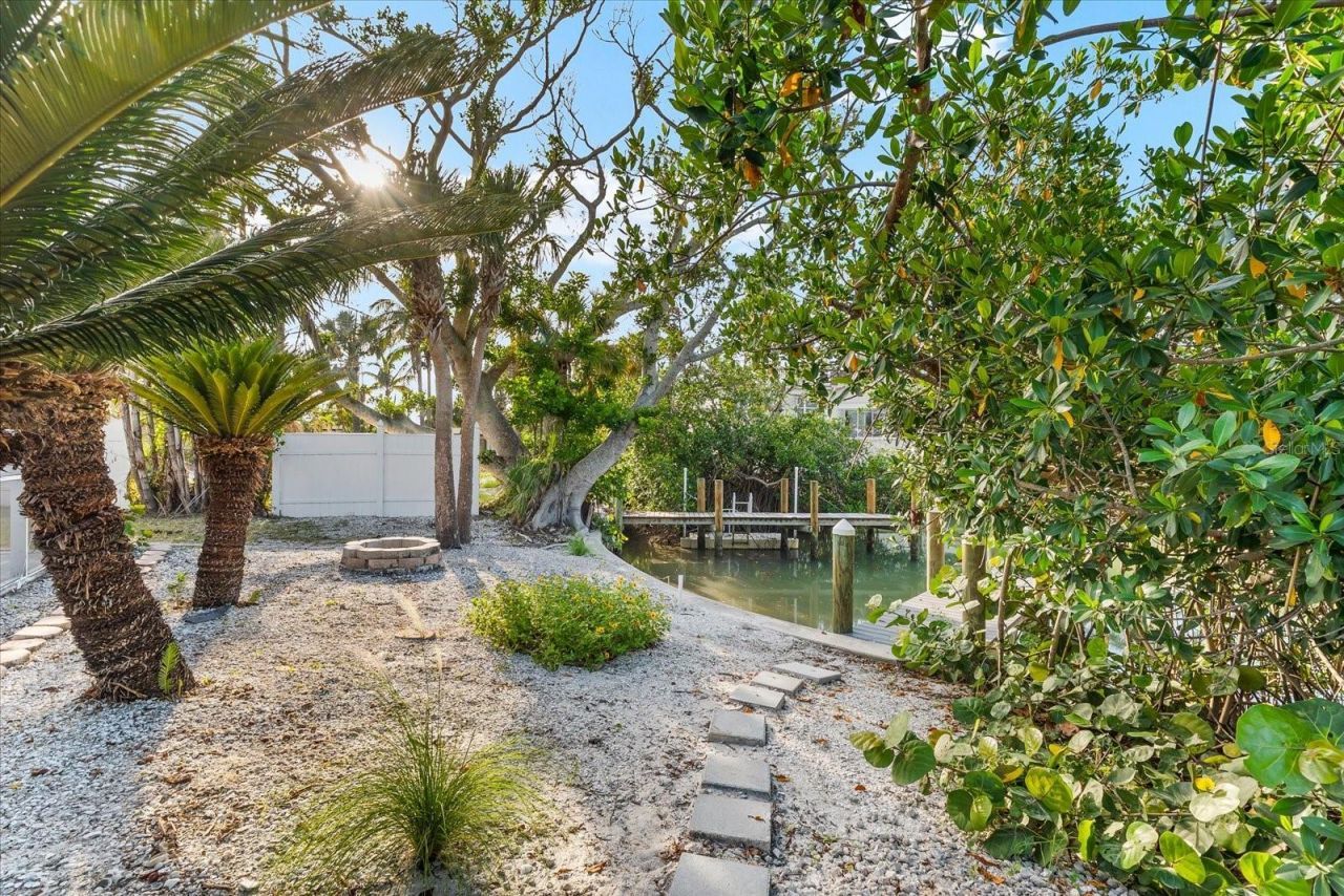 501 De Narvaez Drive, Longboat Key, FL 34228 Photo