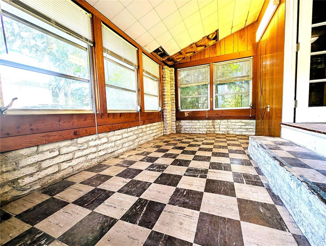 1740 Wisconsin Lane, Sarasota, FL 34239 Photo