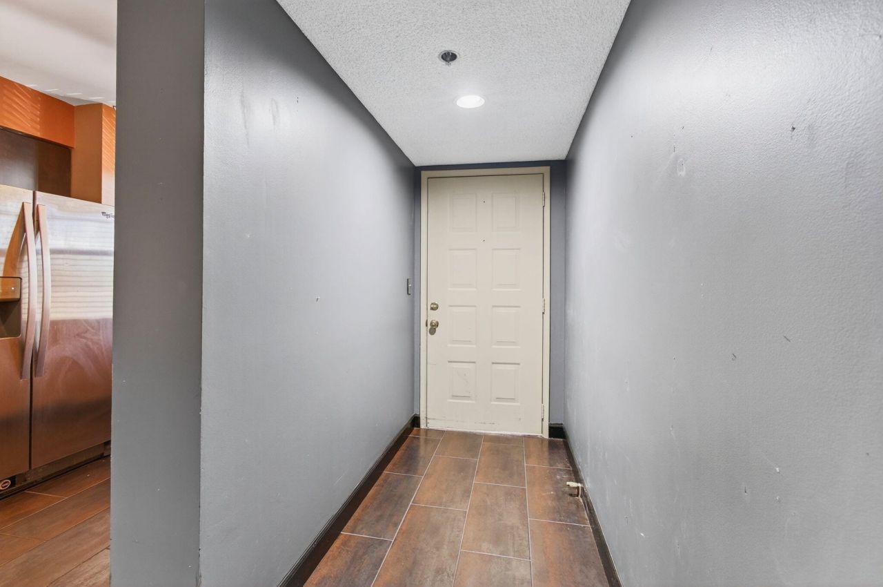 7290 Kinghurst Drive, Unit 405, Delray Beach, FL 33446 Photo