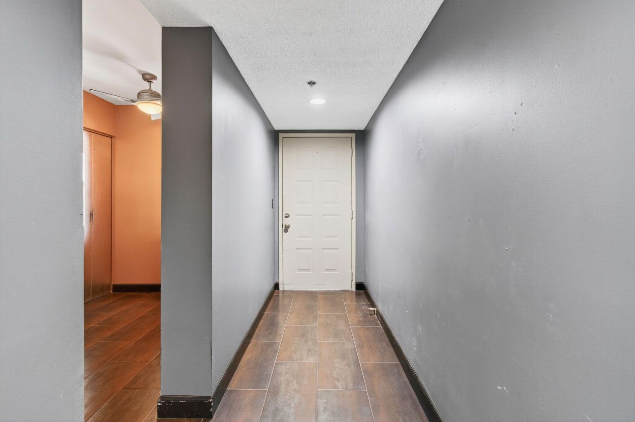 7290 Kinghurst Drive, Unit 405, Delray Beach, FL 33446 Photo