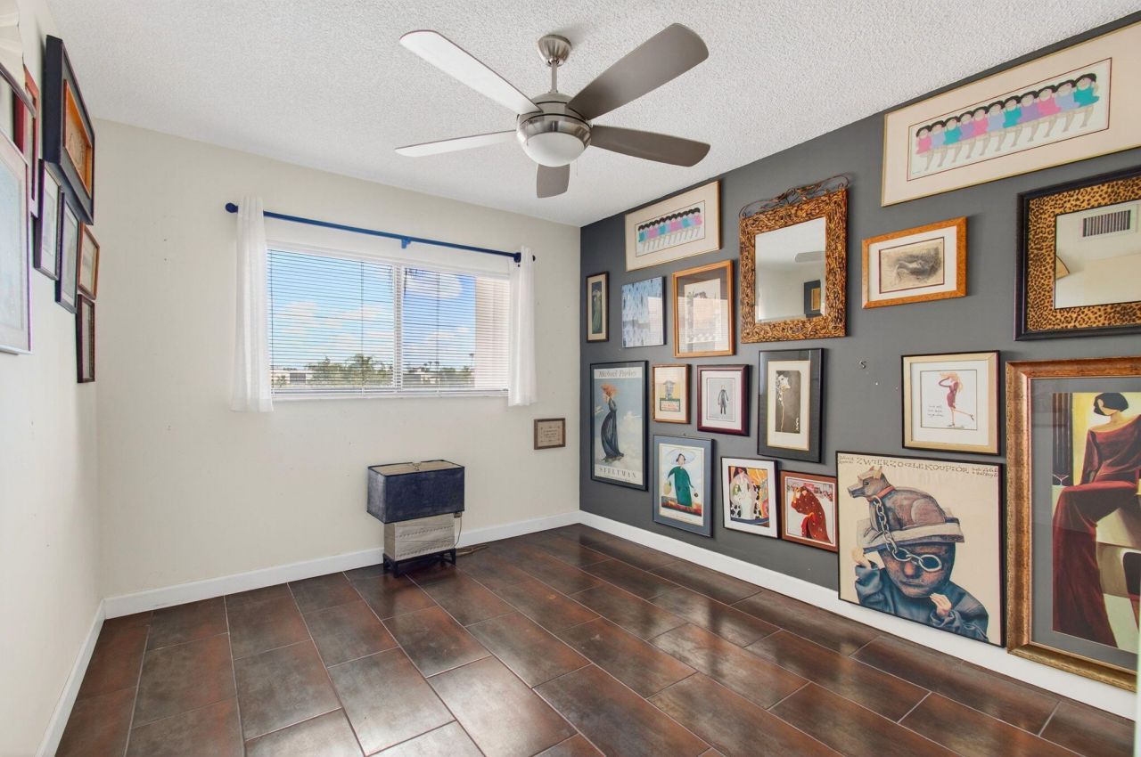 7290 Kinghurst Drive, Unit 405, Delray Beach, FL 33446 Photo