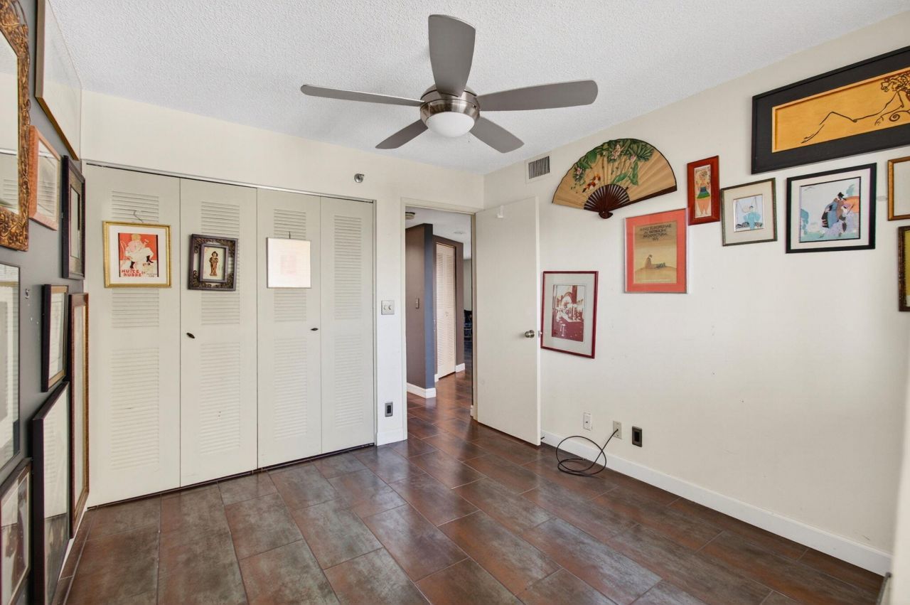 7290 Kinghurst Drive, Unit 405, Delray Beach, FL 33446 Photo