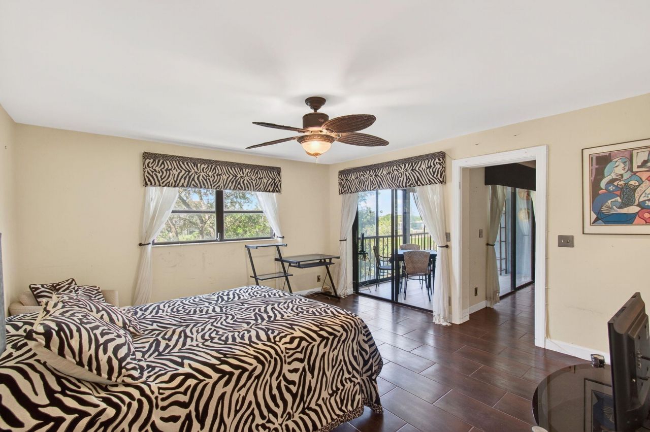 7290 Kinghurst Drive, Unit 405, Delray Beach, FL 33446 Photo