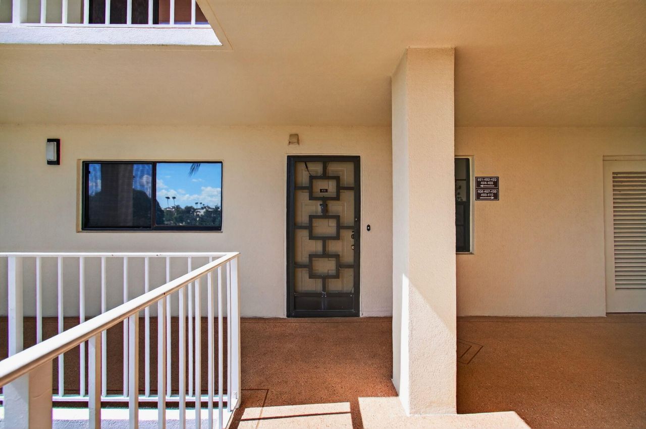 7290 Kinghurst Drive, Unit 405, Delray Beach, FL 33446 Photo