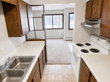 761 S 9th Street, Unit 5, Bird Island, MN 55310
