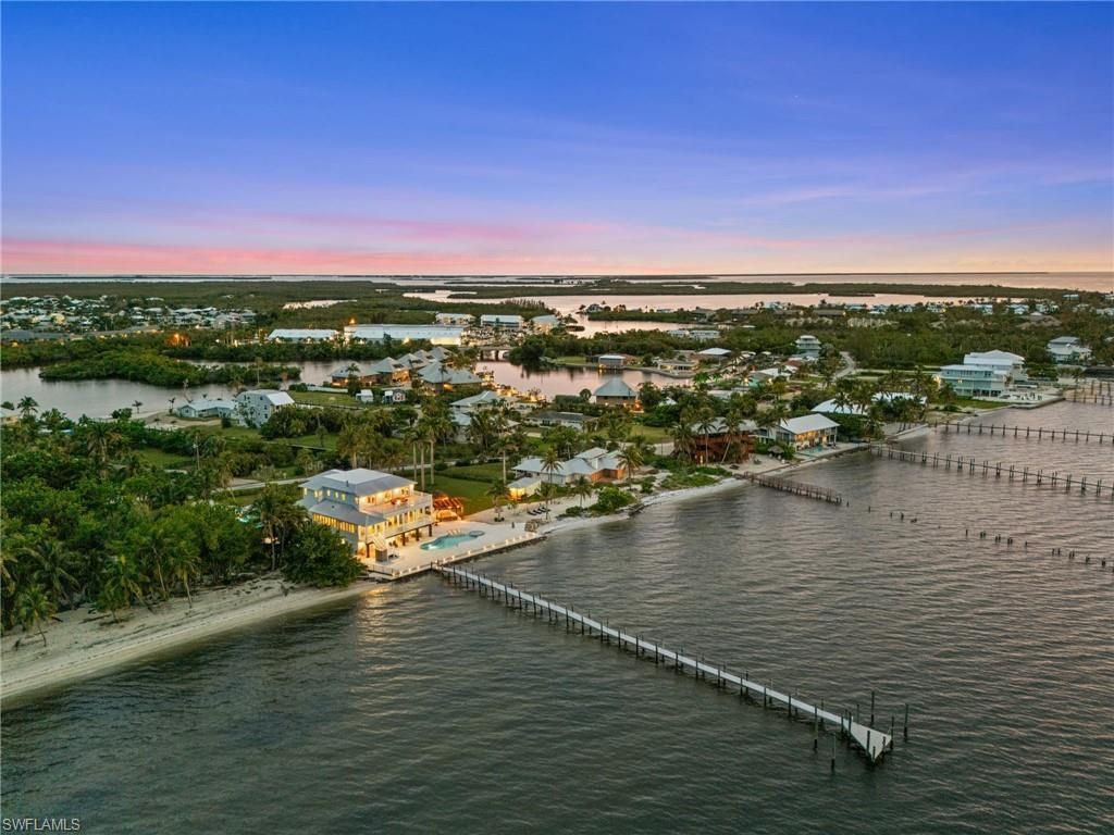 7660 Bocilla Ln, Bokeelia, FL 33922 Photo