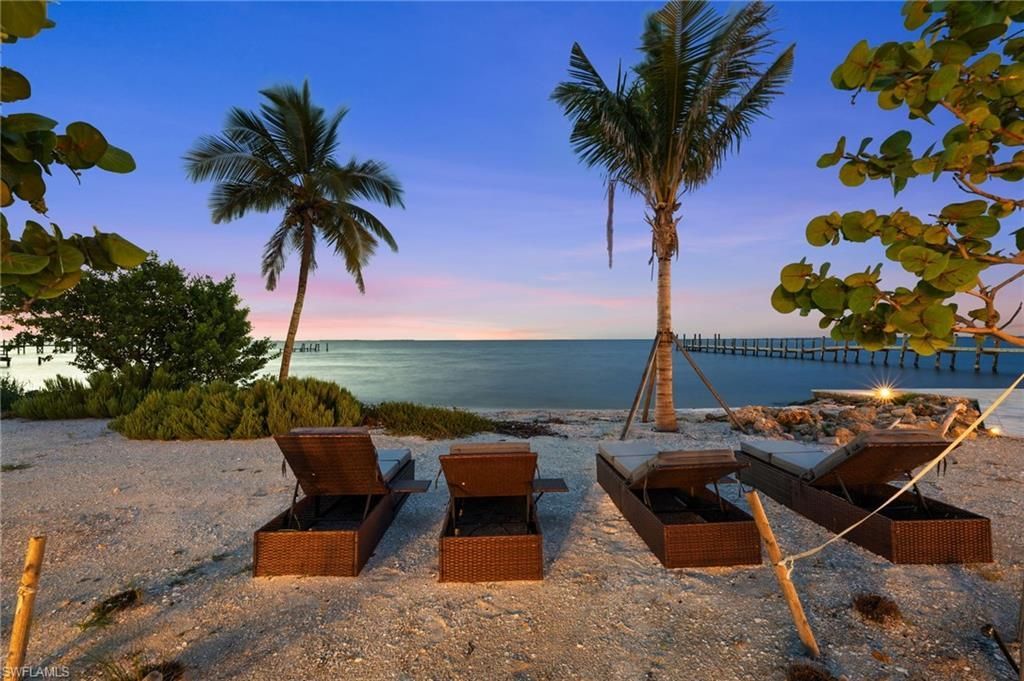 7660 Bocilla Ln, Bokeelia, FL 33922 Photo