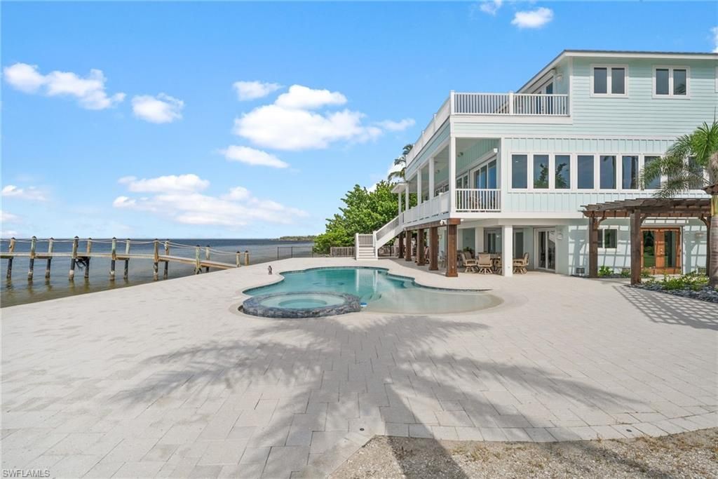 7660 Bocilla Ln, Bokeelia, FL 33922 Photo