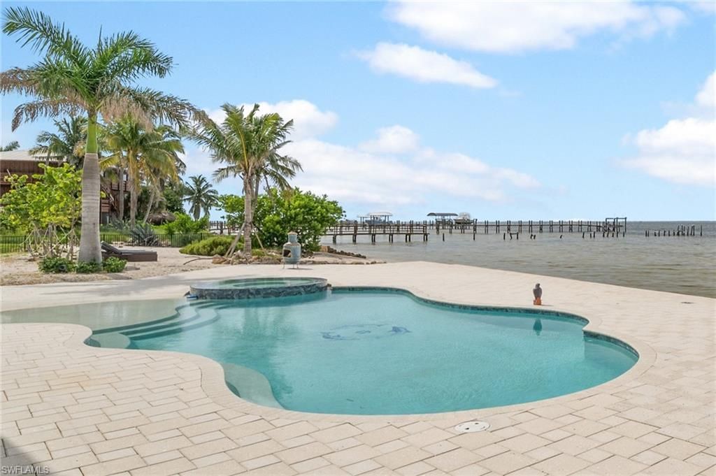 7660 Bocilla Ln, Bokeelia, FL 33922 Photo