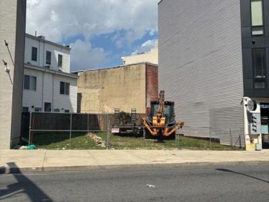 1549 & 1551 Ridge Avenue, Philadelphia, PA 19130 Main Photo