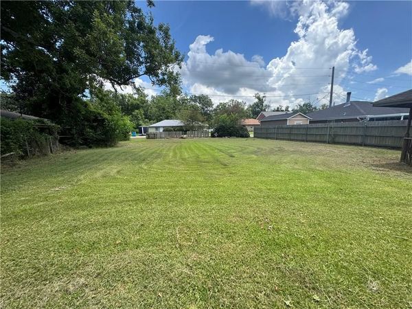 406 BERNARD Avenue, Ama, LA 70031