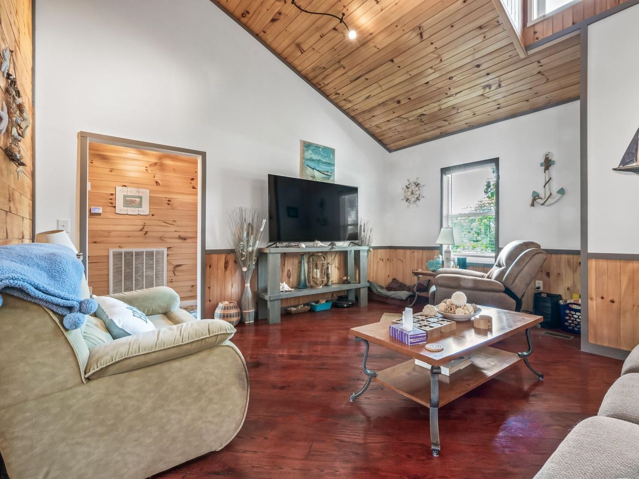 344 Lily Circle, East Point, FL 32328 Photo