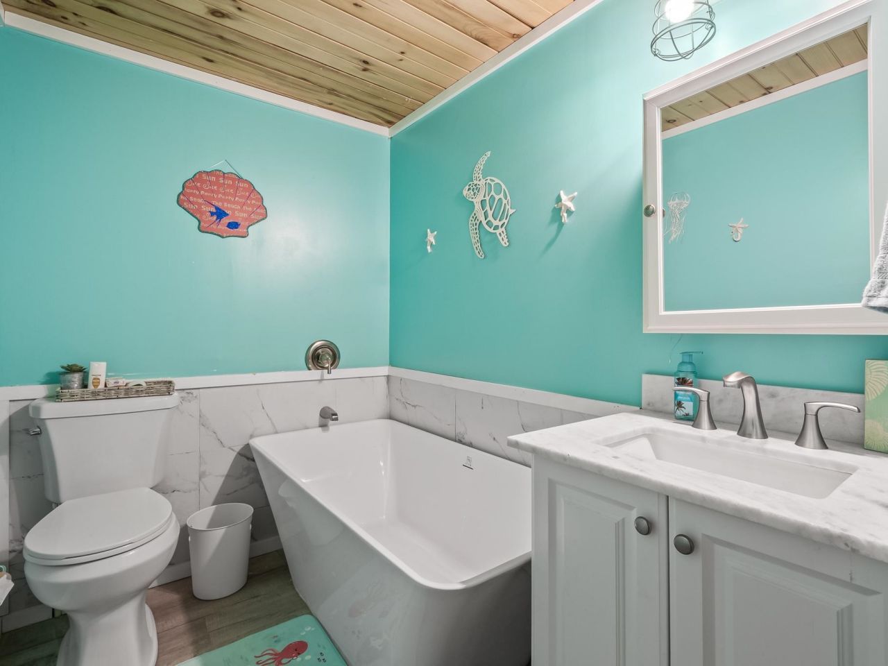 344 Lily Circle, East Point, FL 32328 Photo