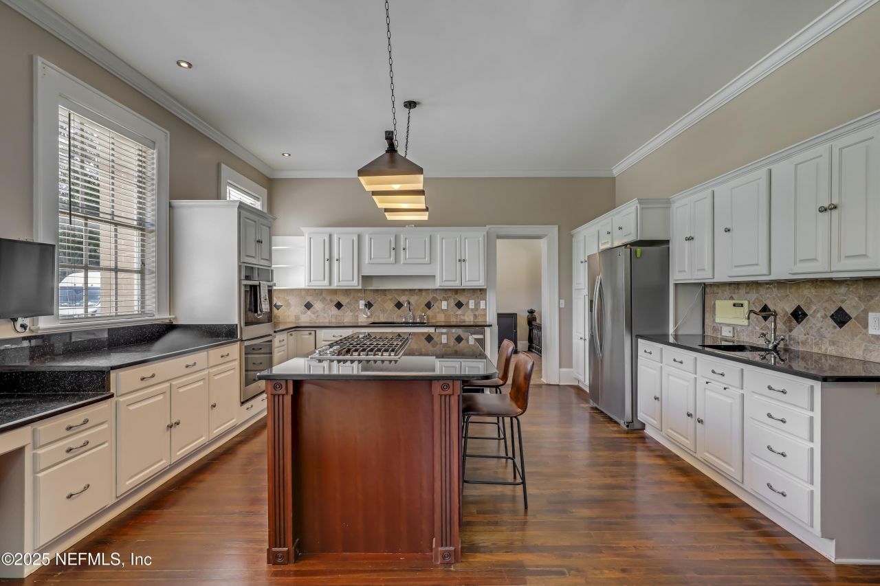 3903 St Johns Avenue, Jacksonville, FL 32205 Photo