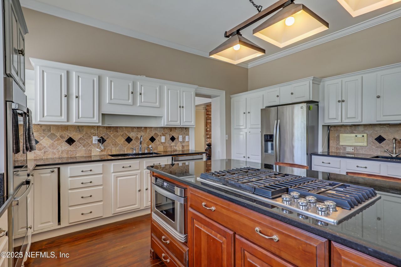 3903 St Johns Avenue, Jacksonville, FL 32205 Photo